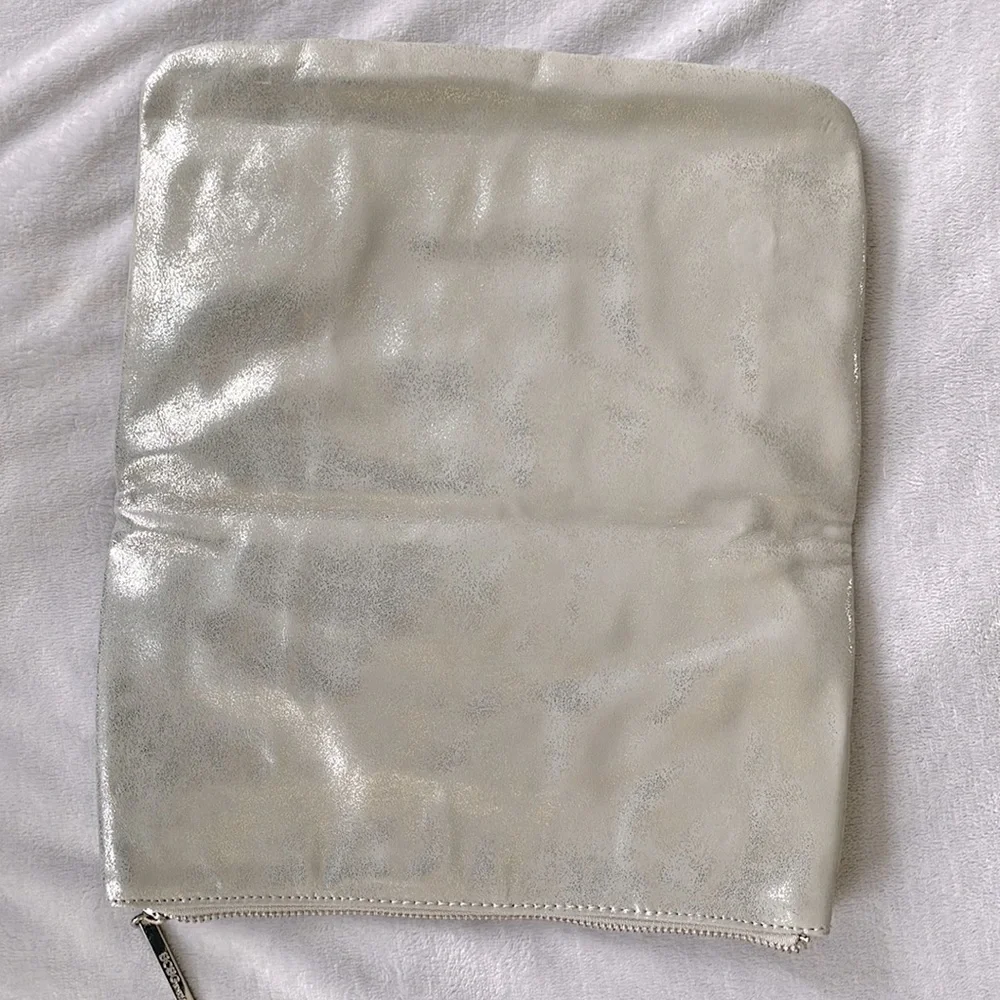 BCBGeneration Clutch​​ - Picture 3 of 4